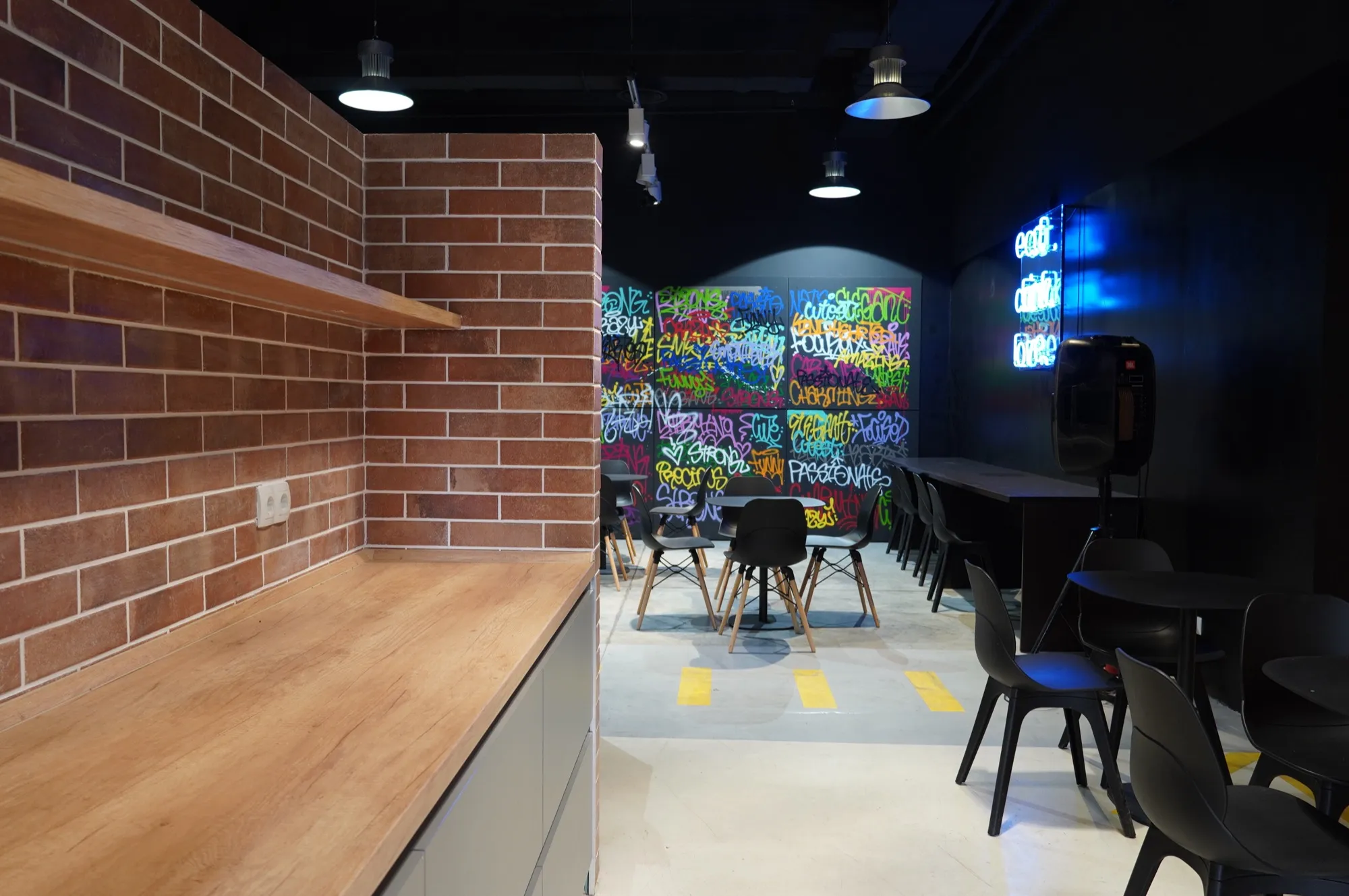 Parkopedia — birou care pune echipa în prim-plan — game room